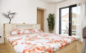 Apartment Zaza - Home&Style - King Bed, Modern, Parking
